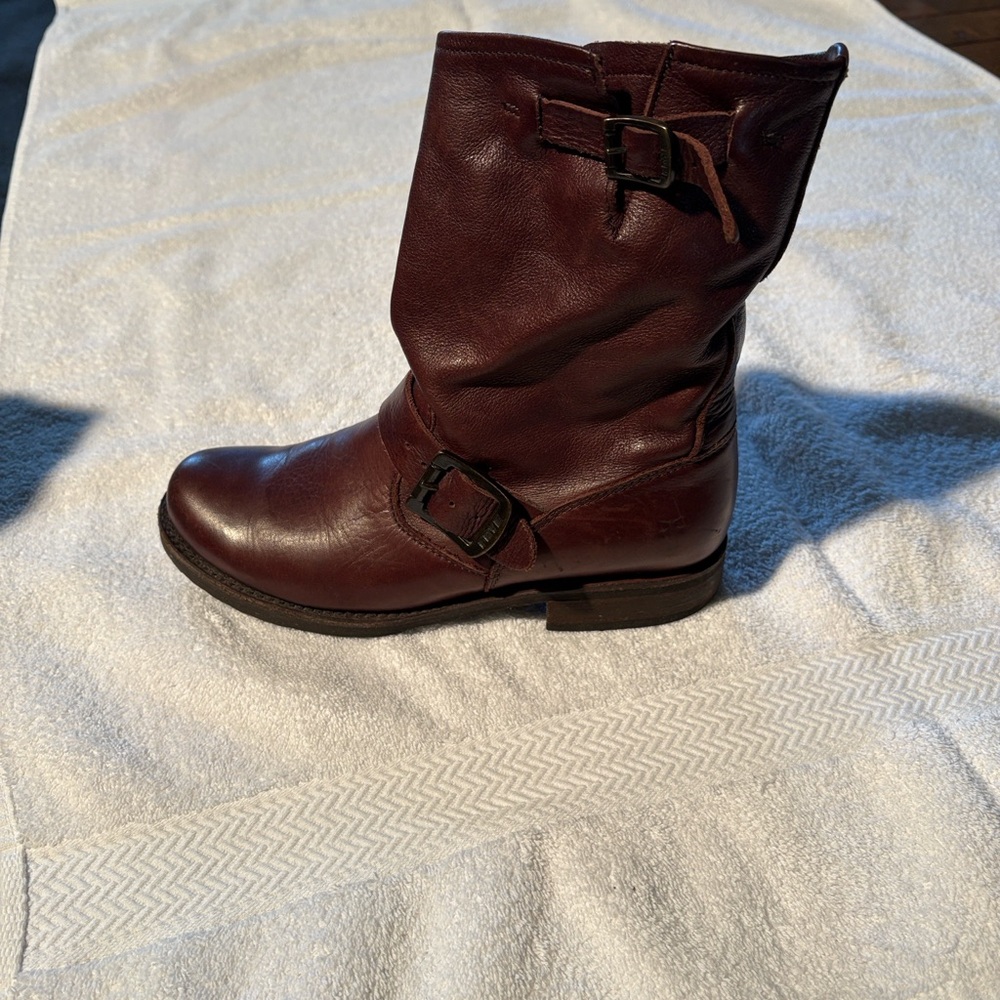 Frye Veronica Slouchy Short Boot - Brown - Picture 9 of 11